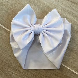 Shiny white bow